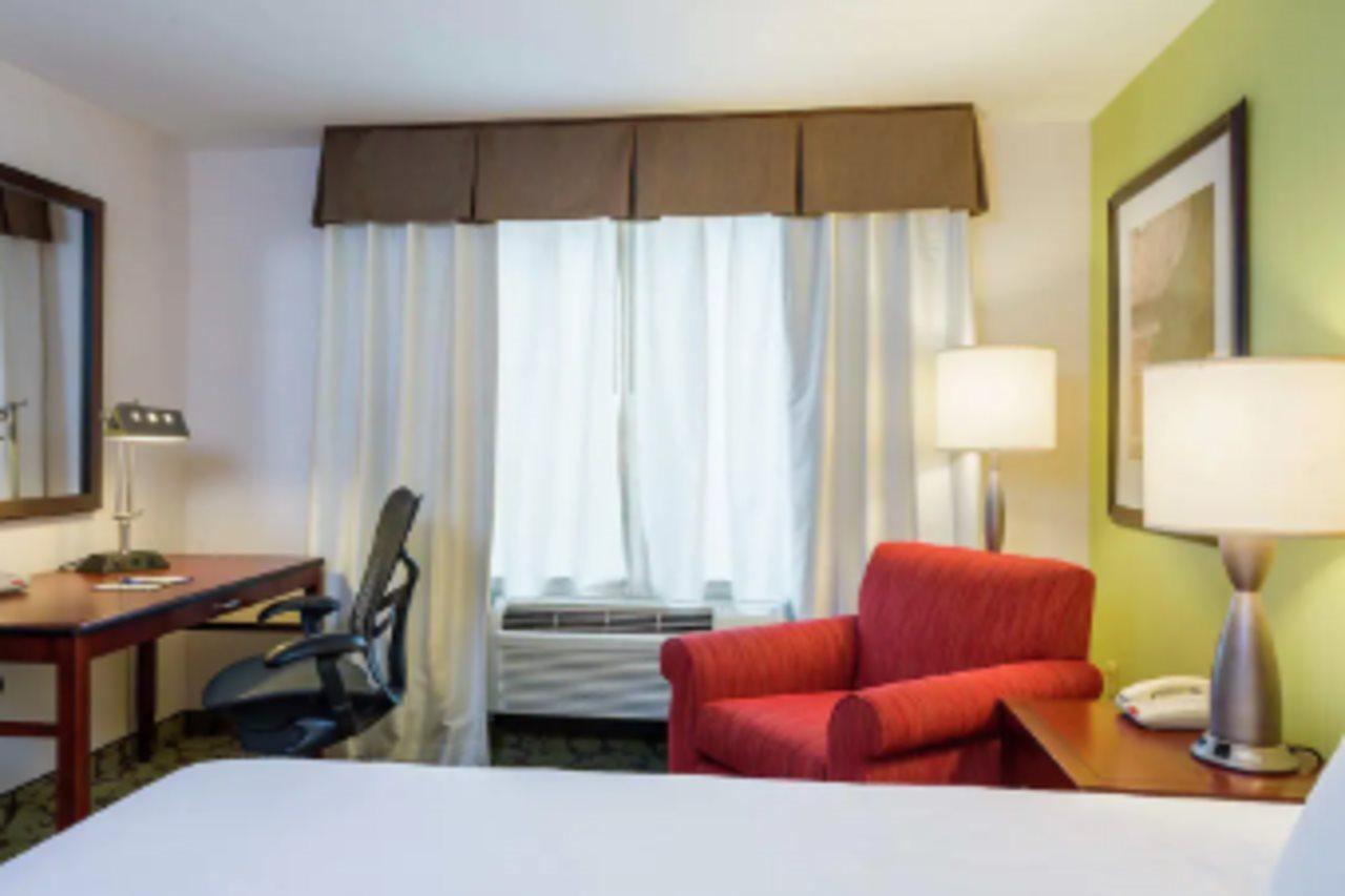 Hilton Garden Inn Queens/Jfk Нью-Йорк Екстер'єр фото